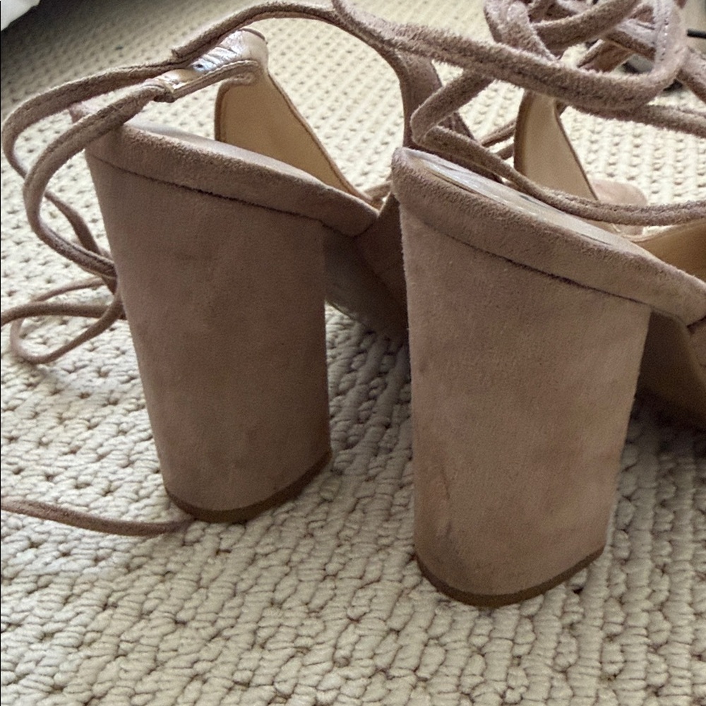 Guess Women's Block Heel Taupe Suede Lace Up Heels sz 8 - Picture 7 of 7